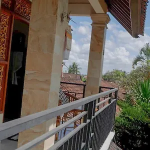  Homestay Arya